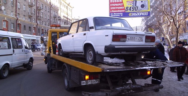 Услуги эвакуатора в Новосибирске значительно подорожали - UINCAR Услуги эвакуатора в